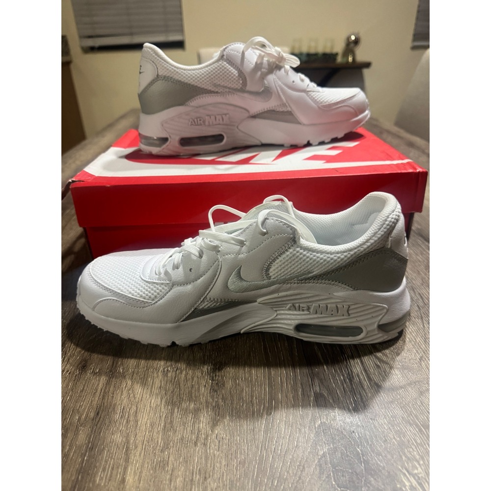 Nike Air Max Excee White‎ Metallic Platinum Women's Size 11 CD5432-121 Sneakers